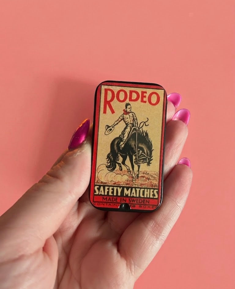 Matchbox (matches included)